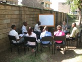 Het Viafrica team in Nairobi aan het vergaderen.